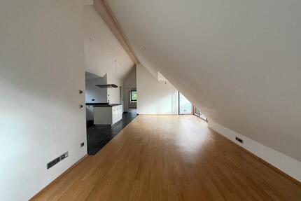 3 Zimmer DG-Wohnung Inmitten von München-Waldtrudering