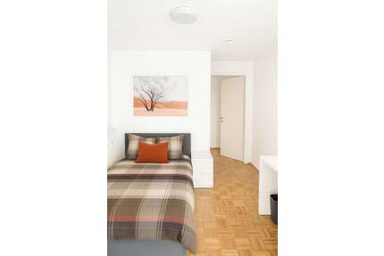 WG-Zimmer in München 750,00 € 15 m²