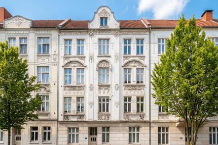 Neu renovierte 2-Zimmer-Wohnung mit Badewanne in Dortmund-Borsigplatz