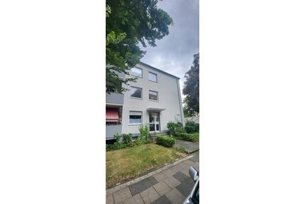 3 Zimmer Wohnung, Einbauküche, Balkon, Garten in Köln-Dünnwald