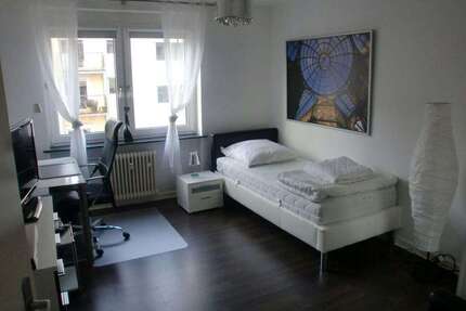 WG-Zimmer in Frankfurt am Main 680,00 € 15 m²