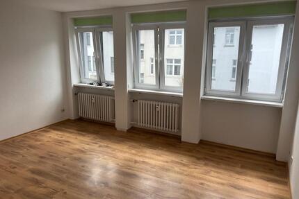 Wohnung in Stadt Zentrum Kassel beim Rathaus- Termin per Anruf