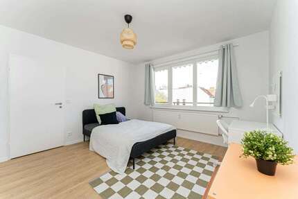 WG-Zimmer in Berlin 680,00 € 15 m²