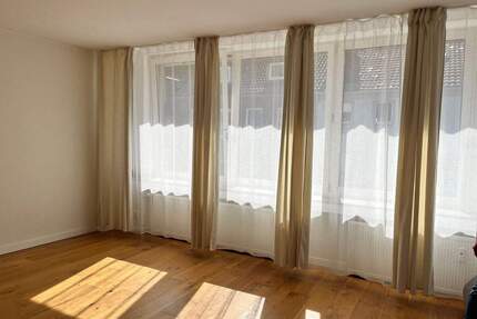 Lichtdurchflutete 2-Zimmer-Wohnung mit Balkon im Herzen von Aachen