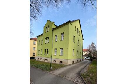 3 Zimmer im Dachgeschoss mit Balkon und Einbauküche - Pirna