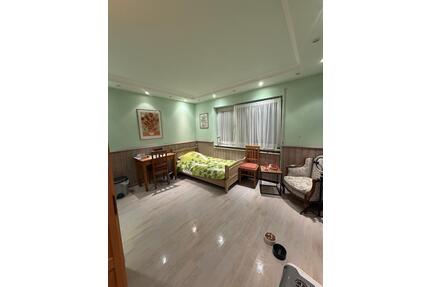 Möblierte Zimmer in Kürten - 660,00&nbsp;EUR Kaltmiete, ca.&nbsp; 32,00&nbsp;m&sup2; in Kürten (PLZ: 51515)