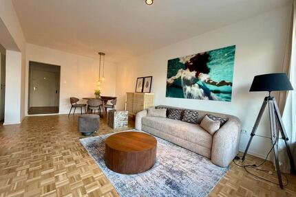 Erstbezug nach Sanierung: Möblierte 2 Zimmer Wgh mit Balkon - München Schwabing-Freimann