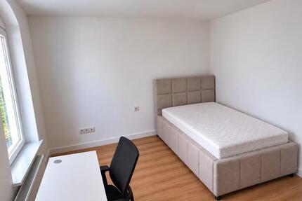HEILBRONN CITY WG ZIMMER - ROOM