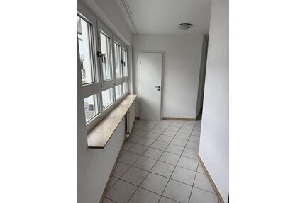 3-Zimmer Wohnung zu vermieten - 950,00&nbsp;EUR Kaltmiete, ca.&nbsp; 84,00&nbsp;m&sup2; in Kirchardt (PLZ: 74912)