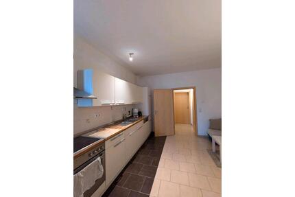 WG Neugründung oder 3-Zimmer-Wohnung in der südlichen Innenstadt - Halle (Saale) Damaschkestraße