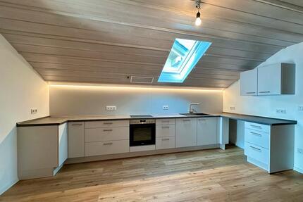 Sanierte 2,5 Zimmer Wohnung in Hutthurm ab 042026 zu vermieten