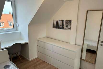 WG-Zimmer in Stuttgart 600,00 € 10 m²