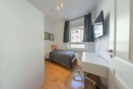 WG-Zimmer in Frankfurt am Main 675,00 € 9 m²
