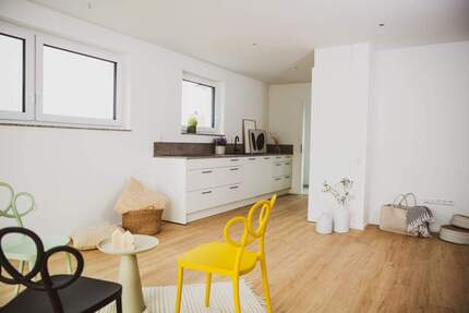 Helle, lichtdurchflutete 4,5 Zimmer Neubau- Wohnung - Tuttlingen Nendingen