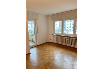 Helle 3 Zimmer Wohnung mit Balkon am Zoo! - Karlsruhe Südstadt
