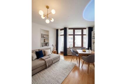 BIETE: teilmöbilierte Wohnung in Schwabing, Nähe Luitpoldpark - München Maxvorstadt