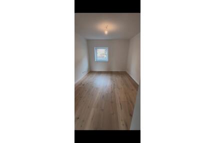 Modern Sanierte 2 Zimmer Wohnung in AB- Damm - Aschaffenburg