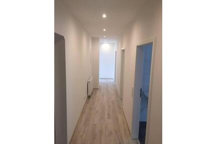 Renovierte Wohnung mit 5 Zimmern in Witten Zentrum - WG geeignet