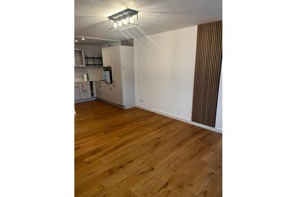 2 Zimmer Whg. 42qm2 mit Balkon - 798,00&nbsp;EUR Kaltmiete, ca.&nbsp; 42,00&nbsp;m&sup2; in Hannover (PLZ: 30519) Döhren-Wülfel