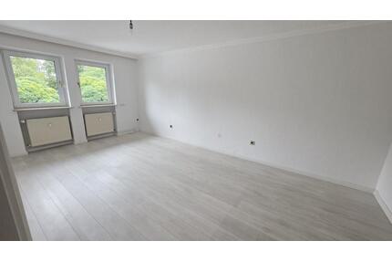 Bürozimmer innerhalb einer WG - 600,00&nbsp;EUR Kaltmiete, ca.&nbsp; 17,00&nbsp;m&sup2; in Reinbek (PLZ: 21465)