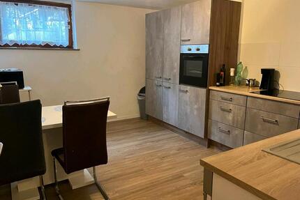 schöne 2-Zimmer Souteterrain Wohnung in Ahlten - Lehrte