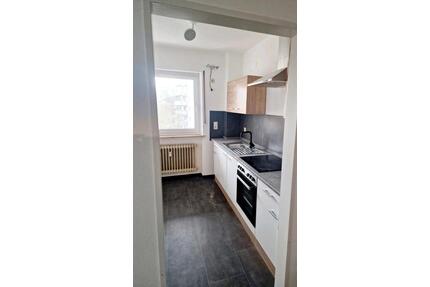 3 Zimmer Wohnung in Zentrum, renoviert mit Doppelgarage - Bayreuth City