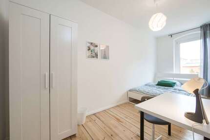 WG-Zimmer in Berlin 640,00 € 10 m²