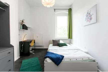 WG-Zimmer in Berlin 680,00 € 11 m²