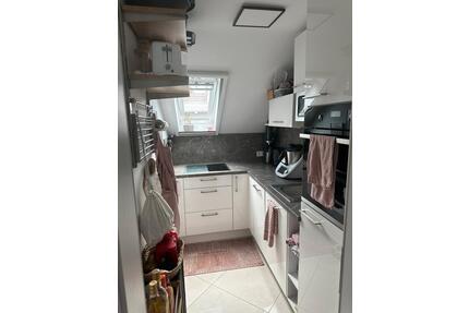 2 Zimmer renovierte DG Wohnung mit Klimaanlage - Heilbronn Böckingen