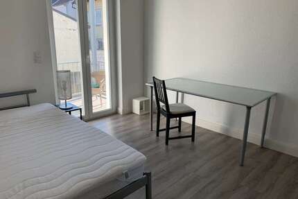 WG-Zimmer in Frankfurt am Main 730,00 € 16 m²