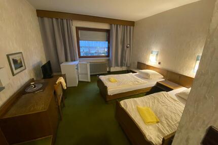 *** 1-2 Bett-Zimmer zu vermieten - in Gummersbach-Derschlag ***