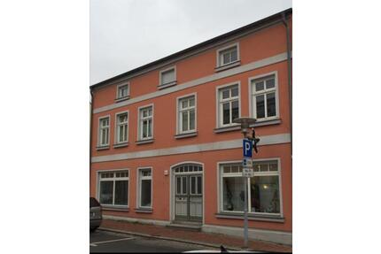 3 Zimmer Wohnung mit Balkon - 590,00&nbsp;EUR Kaltmiete, ca.&nbsp; 60,00&nbsp;m&sup2; in Ribnitz-Damgarten (PLZ: 18311)