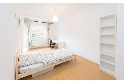 WG-Zimmer in München 925,00 € 14 m²