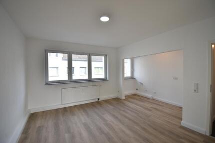 DU-Meiderich! Renovierte 2-Zi-Whg zu vermieten - Duisburg Mittelmeiderich