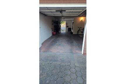 3 Zimmer Wohnung + HWR + Doppelgaragenhälfte im OG zu vermieten - Heide