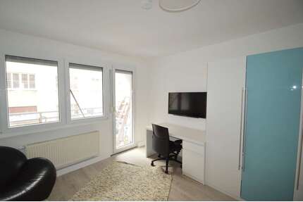 WG-Zimmer in Stuttgart 450,00 € 16 m²