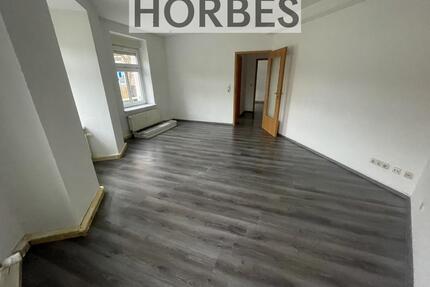 ***Erdgeschoss: 2-Zimmer Wohnung in zentraler Lage*** - Meerane