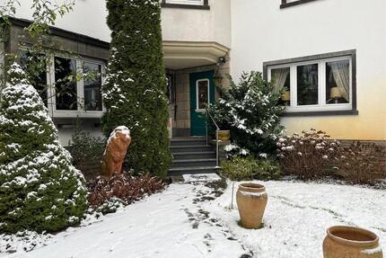 exklusive 3-Zimmer-Küche-Bad-Wintergarten-EG-Wohnung - Bonn Lannesdorf