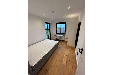 WG-Zimmer in München 710,00 € 14.3 m²