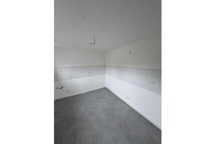 2,5 - 3,5 - 4,5 Zimmer ; Erstbezug in Wahl-Wohnung in zentraler Lage in Moers - !Siehe Inserat! - Duisburg Hochheide