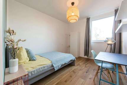 WG-Zimmer in Berlin 700,00 € 11 m²