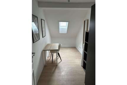 WG-Zimmer in Stuttgart 600,00 € 10 m²