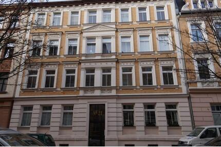 4 Zimmer Dachgeschosswohnung in Halle (Saale) Südliche Innenstadt