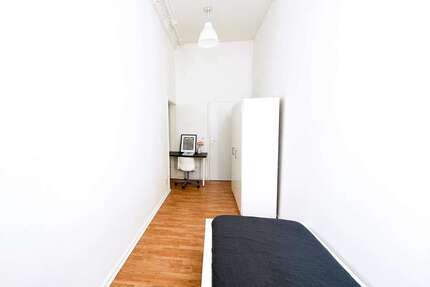 WG-Zimmer in Berlin 680,00 € 12 m²