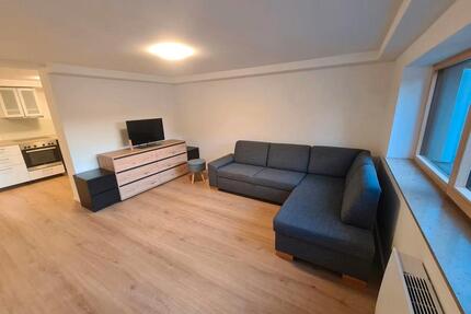 Erstbezug nach Kernsanierung! 1 Zimmer Wo. Backnang Top Lage