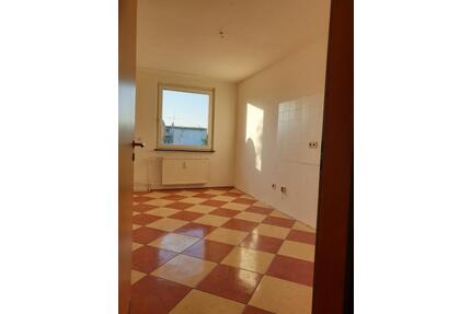 helle 2,5 Raum Wohnung mit Blick ins Grüne - Duisburg