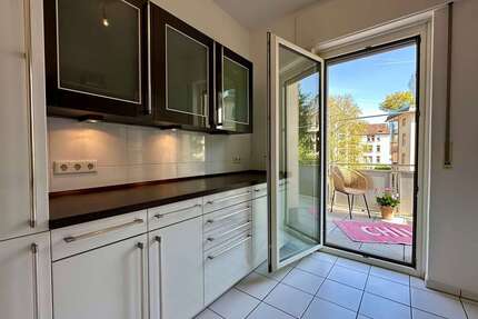 Wohnung zum Mieten in Frankfurt am Main 1.950,00 € 105 m²