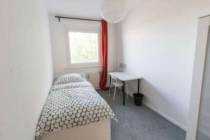 WG-Zimmer in Berlin 590,00 € 14 m²