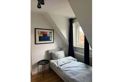 WG-Zimmer in Düsseldorf 699,00 € 15 m²