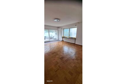 3 Zimmer Wohnung mit Garten und große Terrasse - Obertshausen